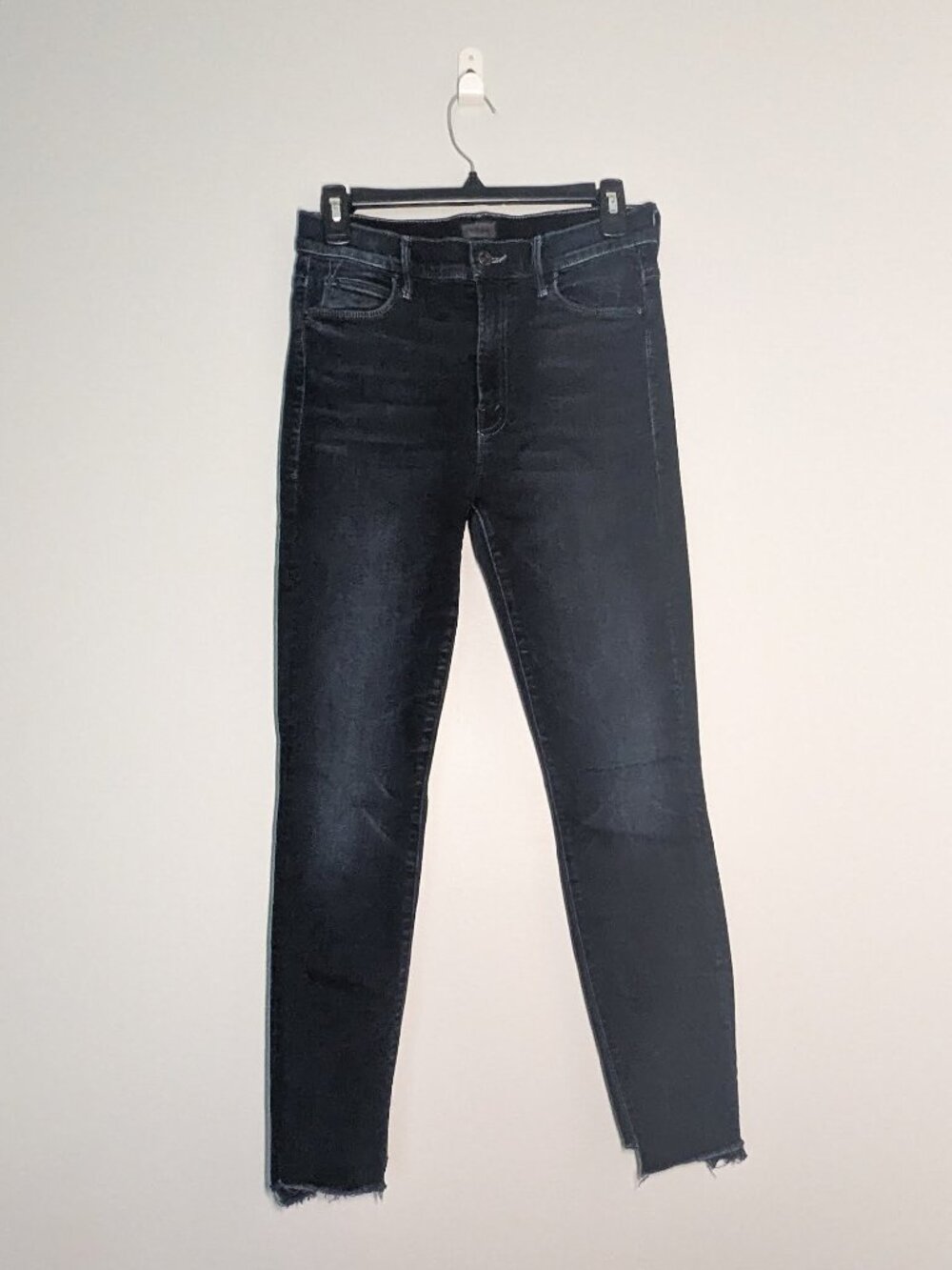 MOTHER Denim, The Stunner Zip, Step Fray, Last Call Black Wash, Size 28